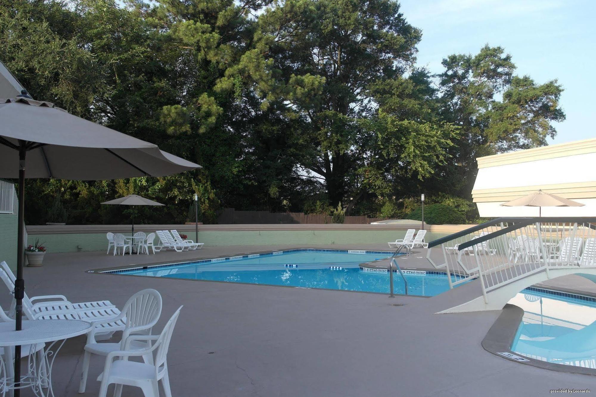 Clarion Pointe Morrow - Atlanta South Hotel Exterior photo